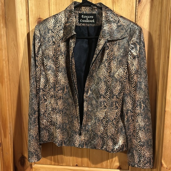 Vintage Town & Travel Jacket - Picture 6 of 6